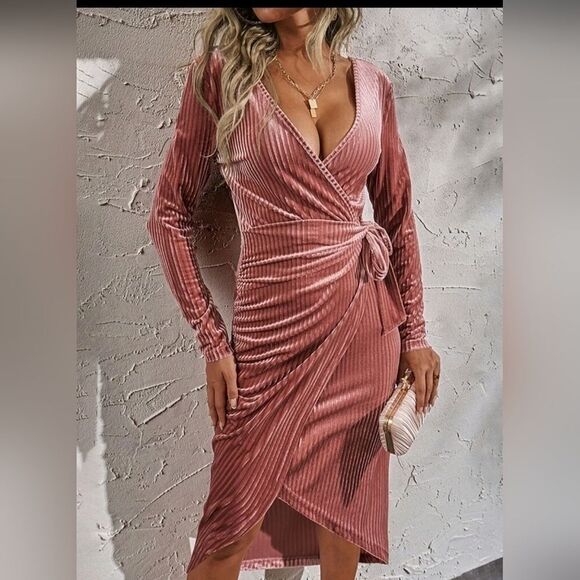 Dresses for Women Tie Side Wrap Velvet Dress Dresses Size Medium - Picture 1 of 9